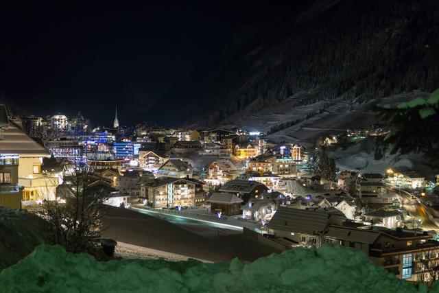 Für die kommende Wintersaison plant die Gemeinde Ischgl eine Verordnung für ein Alkoholverbot auf öffentlichen Platzen. | Foto: Roland Seidlböck