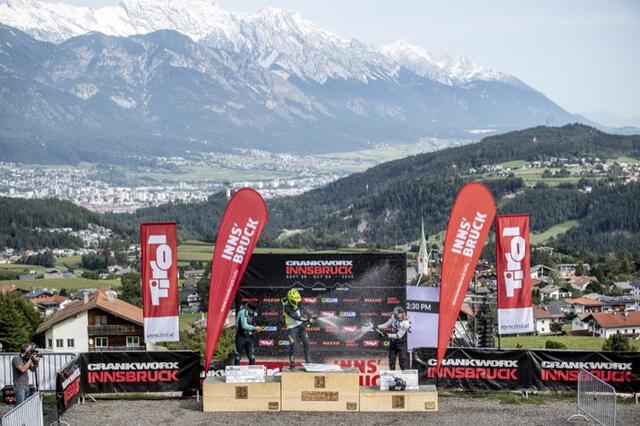 Im Bikepark Innsbruck in Mutters gibt es tollen Radsport und atemberaubende Aussichten.