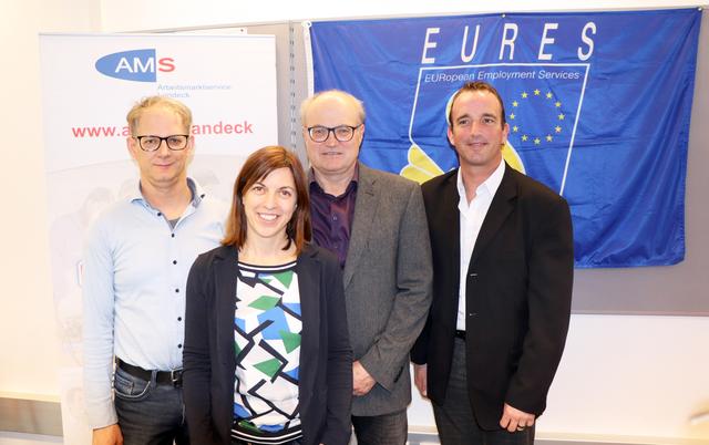 Der Landecker AMS-Leiter Günther Stürz (2.v.re) mit seinem Team.