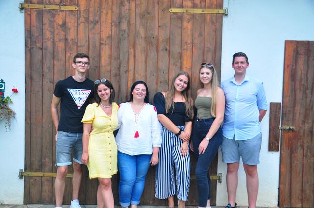 Die Jugend Litzelsdorf hat einen neuen Vorstand: Lukas Grandits, Anna Holper, Klara Hofer, Hanna Resch, Laura Tallian und André Tallian