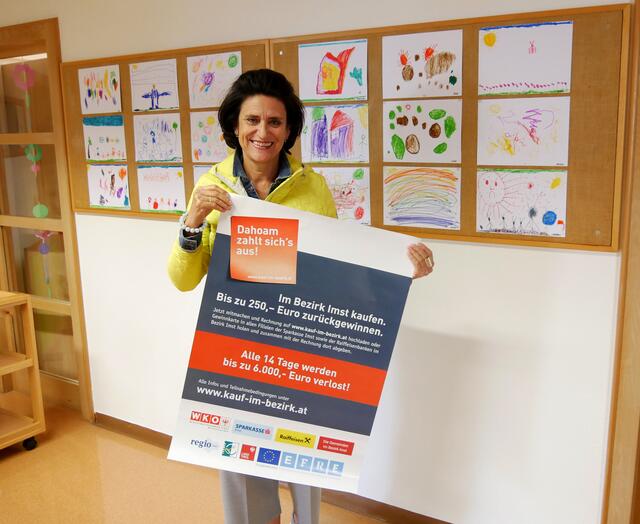 Renate Fink aus Imst ist eine von 77 Gewinnern der ersten beiden Ziehungen. Die Kindergartenassistentin reichte ihre Tankrechnung ein und erhält den gesamten Betrag zurück.