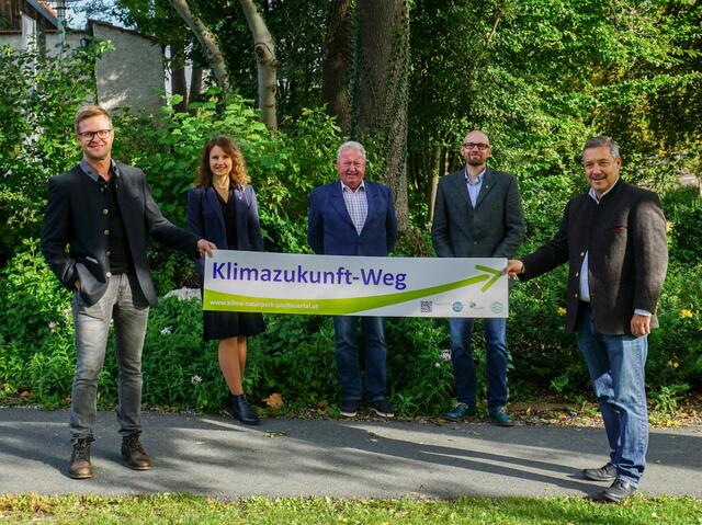 Der Pöllauer Tal „Klimazukunft-Weg“ wurde in Anwesenheit zahlreicher Ehrengäste offiziell eröffnet.