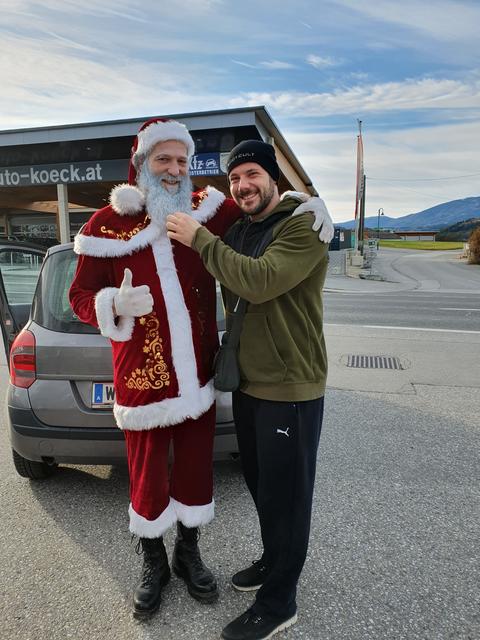 Santa...der Bart ist übrigens nicht angeklebt...danke, dass es dich gibt!
