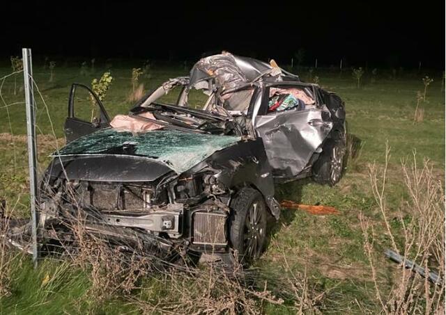 Das Unfallauto wurde von Einsatzkräften der Feuerwehr Obersiebenbrunn geborgen.