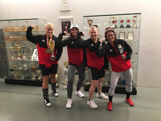Sieger der Frauen Bundesliga 2020 das Team der Union Lochen mit v.l.: Marie-Sophie Holzinger, Lena Raidel, Sophie Picker und Christiane Schröcker.
Foto. Rudolf Kobler
