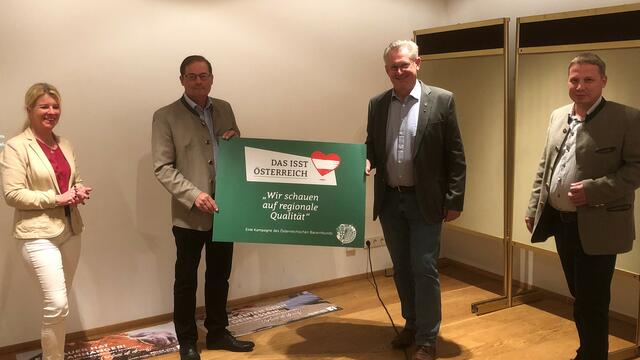 Achten auf regionale Qualität: Irene Neumann-Hartberger, Josef Fuchs, Martin Preineder, Johann Stickelberger.