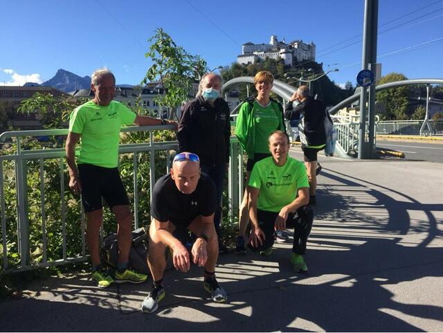 Sepp Schwarzer, Hans Blaas , Andrea Gruber (hinten v. li.), Gerhard Strutzenberger und Andreas Maier (vorne v. li.),