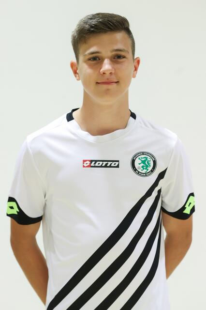Moritz Wels kickt mit dem U17-Nationalteam in Pachern.