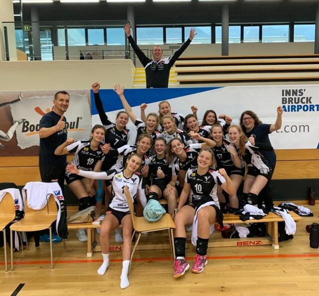 Die "Volley-Girls" aus Purgstall schlugen sich wacker in Tirol.