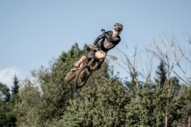 „Überflieger“ Johannes Klein kürt sich erstmals in seiner Karriere zum Motocross-Staatsmeister. | Foto: www.crossnews.at