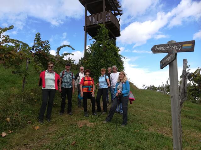 Die Weinbergwarte war eines der Ziele bei der Wanderung des Kneipp-Aktiv Clubs Bad Schwanberg am Weinbergweg in Bad Gams.