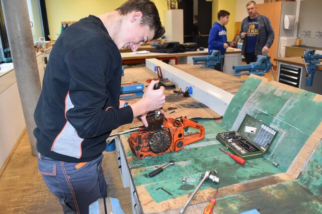 Der Hofkirchner Valentin Wimmer hat im Schuljahr 2019/2020 den Fachbereich Metalltechnik – Schwerpunkt Fahrzeugtechnik – an der PTS Grieskirchen belegt. | Foto: PTS Grieskirchen/Pilz