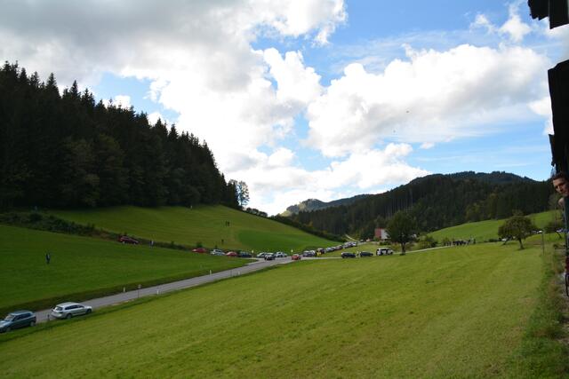30 Jahre Ötscherland-Express: Zahlreiche Schaulustige waren auf der Strecke bei der Jubiläumsfahrt dabei.