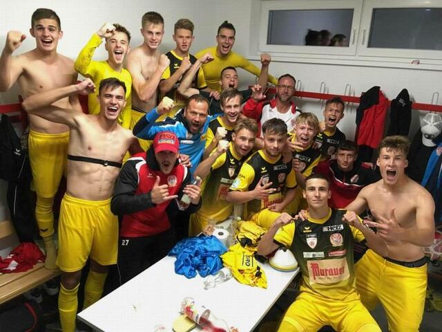 Jubel bei den jungen KSV Amateuren.