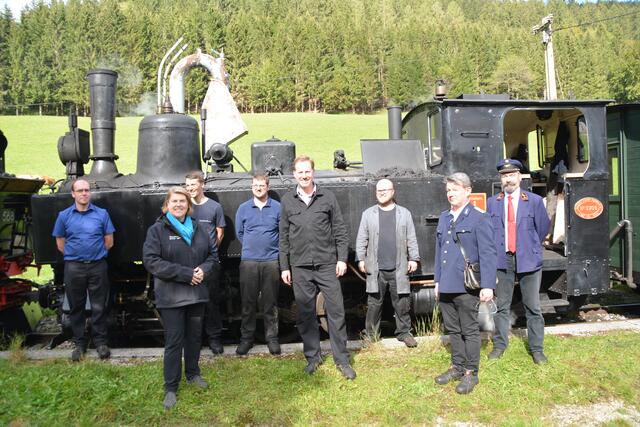 "30 Jahre Ötscherland-Express": Auch die Geschäftsführerin der Niederösterreich Bahnen, Barbara Komarek (2.v.l.), war mit von der Partie.