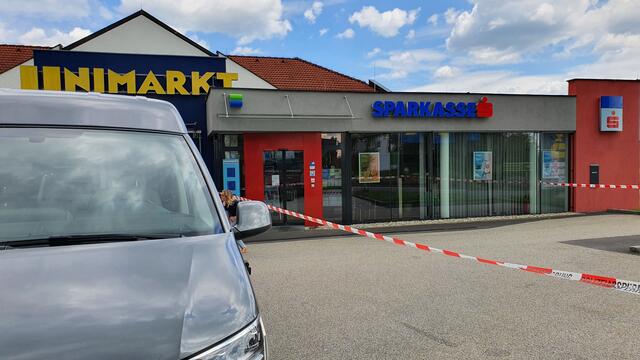 Die Sparkassen-Filiale in Wartberg ob der Aist war am 22. Juni 2020 Schauplatz eines Überfalls.