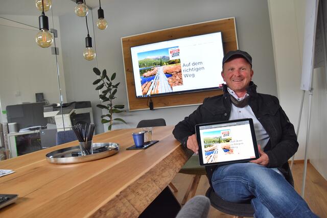 "Auf Team Lungau kann man zwar nicht shoppen – es ist kein Online-Handel im herkömmlichen Sinn – allerdings sieht man, wo im Bezirk was zu bekommen ist, ohne dabei auf ausländische Portale, wie etwa Amazon, ausweichen zu müssen", konkretisiert Robert Aigner. "So soll die lokale (Land-)Wirtschaft unterstützt werden, und die Wertschöpfung da bleiben; wir können fast alles im Lungau abdecken – vom Apfelsaft, über Farbe zum Zaunstreichen, Blumen für den Balkon bis zum Tierarzt."