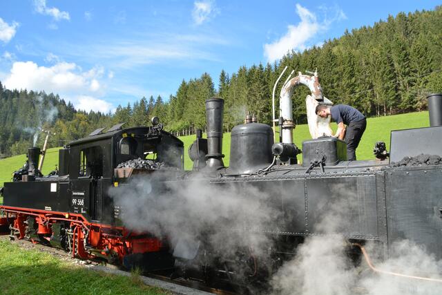 In Pfaffenschlag bei Lunz am See muss Wasser nachgefüllt werden.