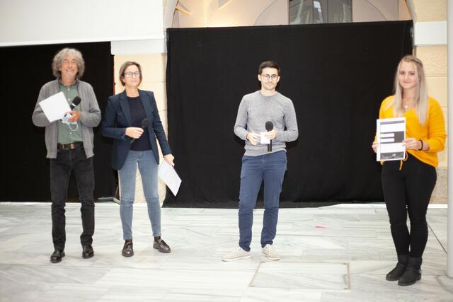 Verleihung des Manfred Kovatsch Architekturpreises für besondere Studierendenprojekte am Campus Spittal. Der Architekt Manfred Kovatsch wurde 2018 mit dem Würdigungspreis für Architektur und besondere Verdienste um die Baukultur im Land Kärnten ausgezeichnet, sein Preisgeld von € 6.000,00 hat er dem Studiengang Architektur der Fachhochschule Kärnten gestiftet.