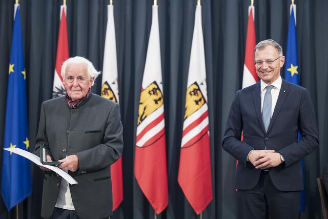 Erich Ruprecht wurde mit dem silbernen Kulturehrenzeichen des Landes OÖ ausgezeichnet.