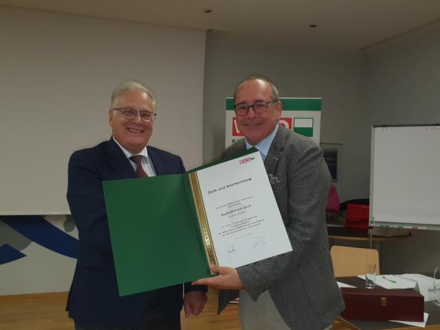 Mit den Firmen „Mus Max GmbH“ und „Landtechnik Urch“ ist KommR. Erich Urch ein internationaler Player auf dem Landmaschinen- und Metalltechniksektor. Darüber hinaus fungiert er u.a. als Präsident der Marktmusikkapelle Groß St. Florian.