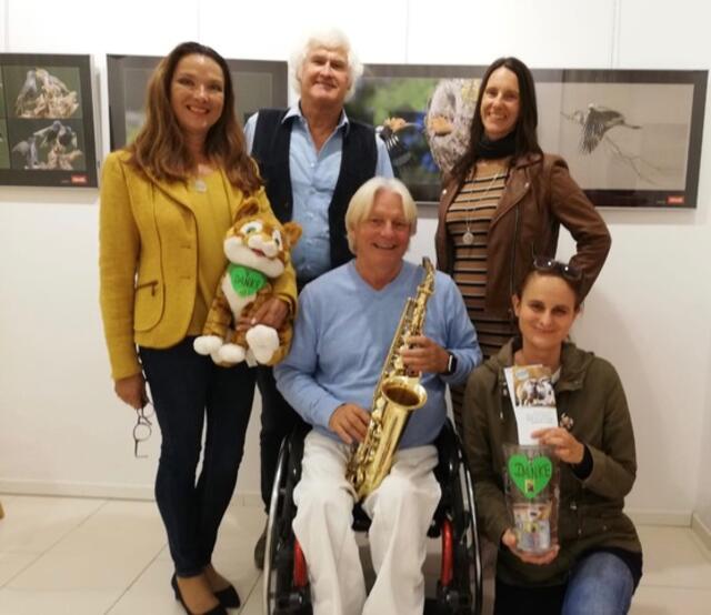 Hannelore Gasteiger, Obfrau des Vereins "Tiere in unseren Händen", lud mit ihrem Team anlässlich des Welttierschutztages in die Stadtgalerie Deutschlandsberg ein.