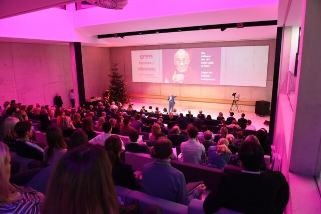 Wie man die richtigen Mitarbeiter finden, binden und motivieren kann erfährt man beim 5. Employer Branding Forum zum Thema „Schönheit & Sinne“ am 27. Mai 2021.