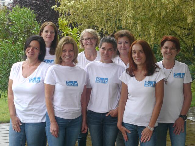 "Salz", die Steirische Alzheimerhilfe, bietet auch in Leibnitz ein Selbsthilfetreffen an. Karin Ringert (Hintere Reihe erste von rechts) und Teresa Trattner (vordere Reihe zweite von rechts) werden zukünftig die Gruppe in Leibnitz moderieren.