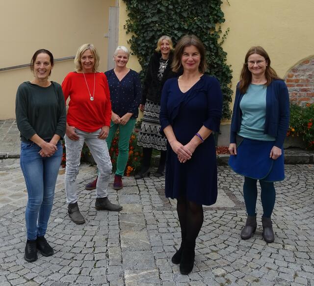 Das Team des FrauenTrainingsZentrums ALOM berät in allen Fragen rund um die Arbeitswelt.