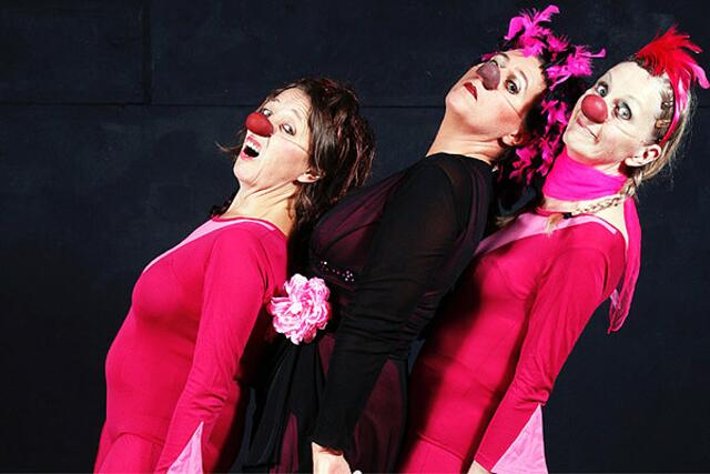 An Clowns herrscht im Theater Olé wirklich kein Mangel.