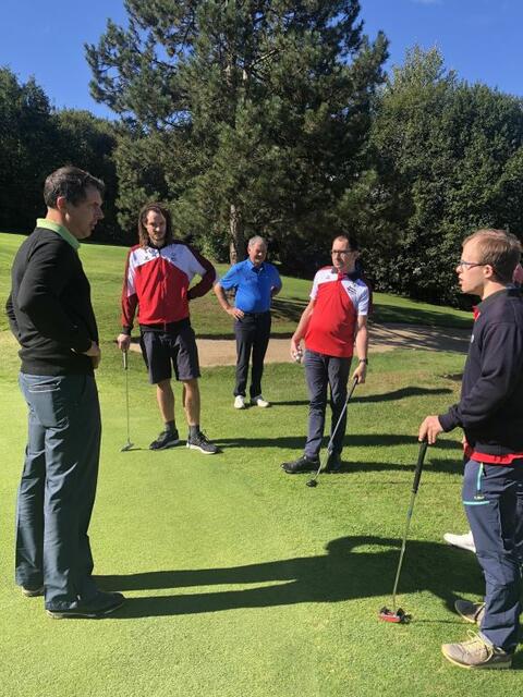 Trainingsabschluss im GC Schloss Frauenthal: Der Schwerpunkt lag diesmal beim Putten.