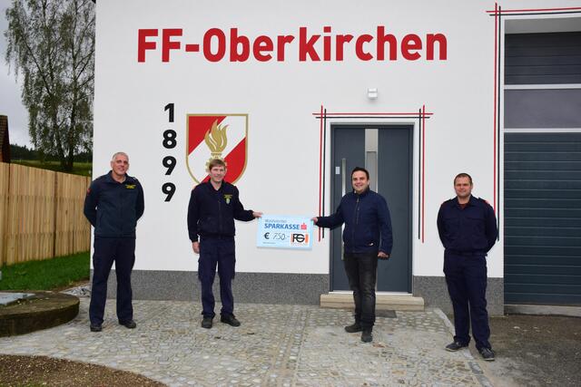 HV Christian Eder, HBI Stefan Artner, Zimmermeister Mario Kitzler, BI Roland Binder (v.l.).