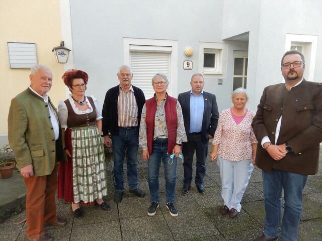 Neuwahl des Seniorenringes Steyr: Heinz Diesenreiter, Ingrid Diesenreiter, Obmann Hans-Dieter Götz, Roswitha Götz, GR Josef Holzer, Adelheid Gebesmair, Bezirksgeschäftsführer GR Uwe Pichler (v. l.).