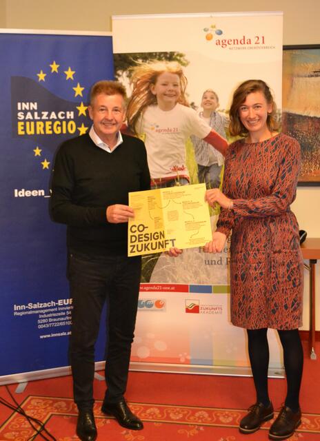 Bildtext: Albert Ortig, Vorsitzender der Inn-Salzach-Euregio und Regionalmanagerin Stefanie Moser freuen sich auf eine spannende Co-Design Zukunft 2021 in der Region Innviertel-Hausruck. | Foto: RMOÖ