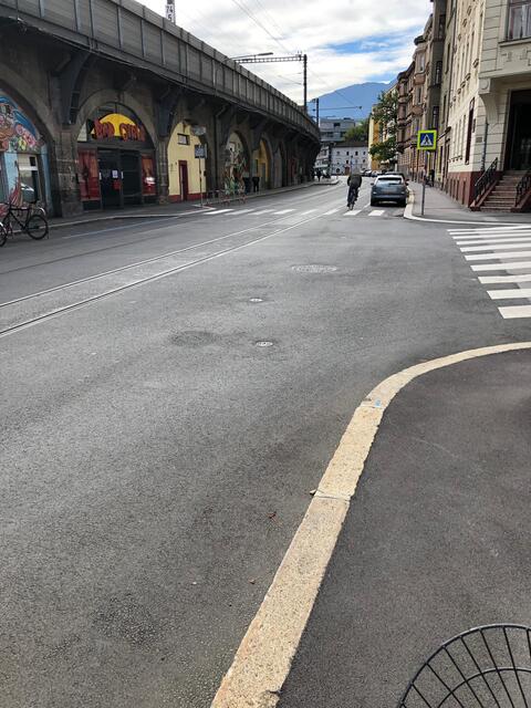 Gefährliche Straßenbahnrillen