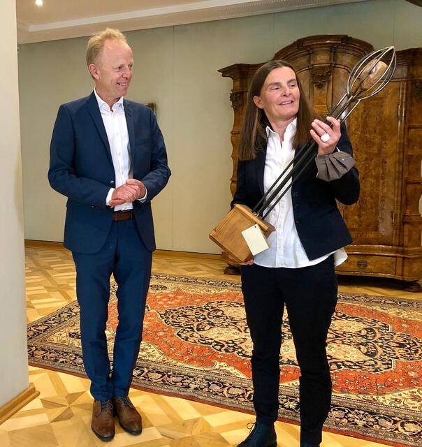 Preisträger Diakoniewerk Salzburg, GF Michael König und Karin Donnerbauer (Leitung Seniorenarbeit). | Foto: Sabrina Moriggl