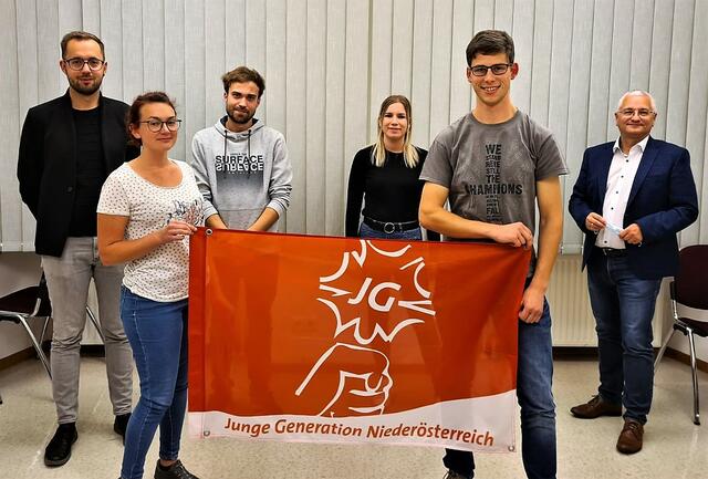 Michael Kögl, Carmen Zuzzi, Maximilian Mörth, Christina Höchtl, David Brandl und Thomas Woisetschläger  | Foto: JG Traismauer