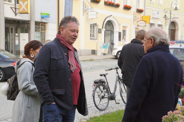 Die Grundidee: Menschen aller Generationen aus Haslach und Umgebung sollen dort bewusst in Kontakt und ins Gespräch kommen.  | Foto: Helmut Eder