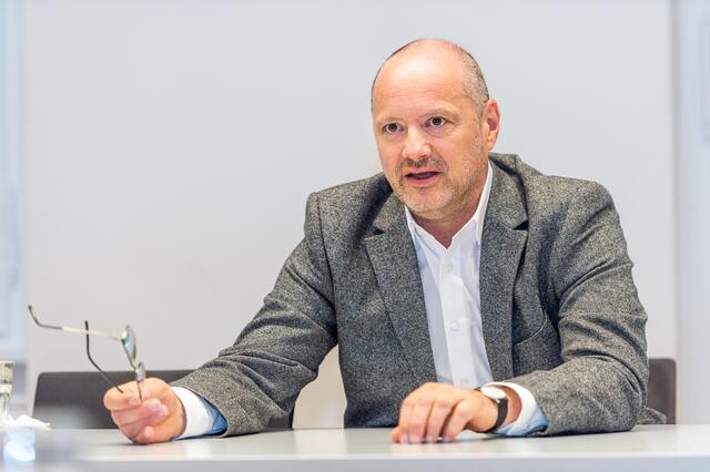 "Sobald die Märkte wieder aufgehen, wollen wir vor Ort sein", bekräftigt ICS-Geschäftsführer Robert Brugger. | Foto: Foto Jörgler