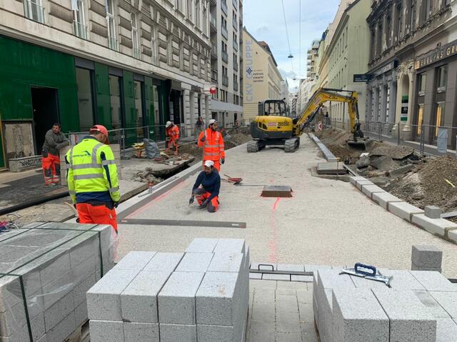 Bis zur Lindengasse 40 wird die Begegnungszone verlängert: Ebenerdig und hell ist dort die Devise. | Foto: BV7