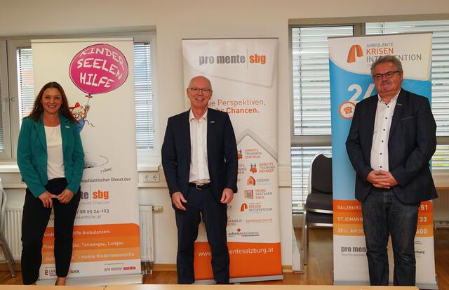 Kathleen Heft, Stv. Geschäftsführung Pro Mente Salzburg, Wolfgang Aichhorn, Präsident Pro Mente Salzburg und Josef G. Demitsch, Leiter Ambulante Krisenintervention Pro Mente Salzburg.