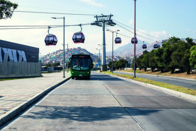 In La Paz basiert das ganze öffentliche Verkehrsnetz auf Seilbahnen. | Foto: Doppelmayr Seilbahnen GmbH