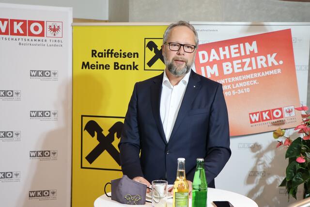 Roger Klimek, Vertreter der Raiffeisenbanken des Bezirks Landeck. | Foto: Othmar Kolp