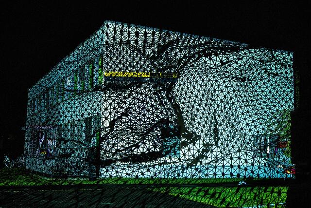 Das "Neue Volkshaus" ist derzeit ein Kunstobjekt und wird bald zum Escape Room. | Foto: Neves