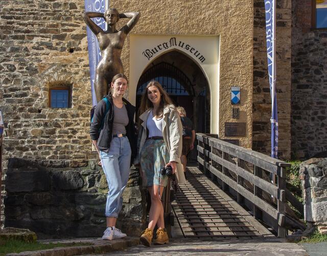 Die Ferienscouts Maria und Bernadette Danklmayr "urlaubstesteten" eine Woche lang Deutschlandsberg.