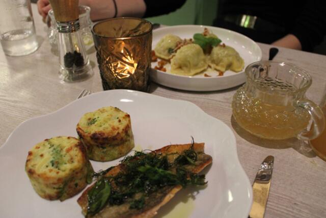 Das Abendessen wurde im Gasthaus Theresas genossen.