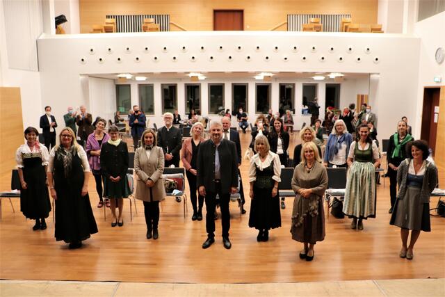 Nach 2016 fand ein weiteres Hospiz-Grundseminar in GU-Süd statt, 17 Teilnehmer erhielten in Werndorf ihre Zertifikate.  | Foto: Edith Ertl