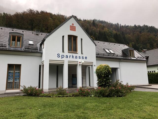 Die Sparkasse in Rosenau schließt ihre Pforten. | Foto: Feichtl