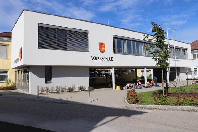 Die "aufgeständerte" Version bietet gerade auch in Corona-Zeiten die Möglichkeit, Lerneinheiten im Freien abzuhalten.