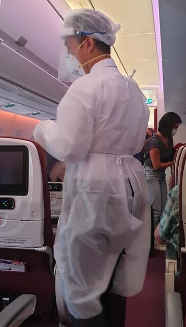 So sahen die Flugbegleiter auf dem 12-Stunden-Flug nach Thailand aus.